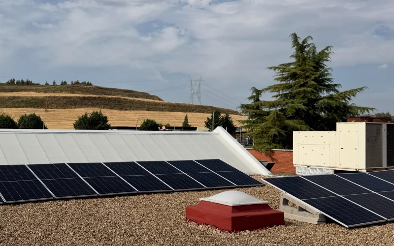 Instalación fotovoltaica en local comercial de Burgos