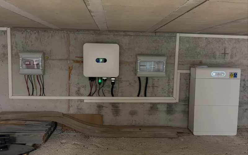 Instalación fotovoltaica con baterías en Zariquiegui